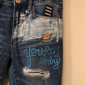 american eagle painted jeans